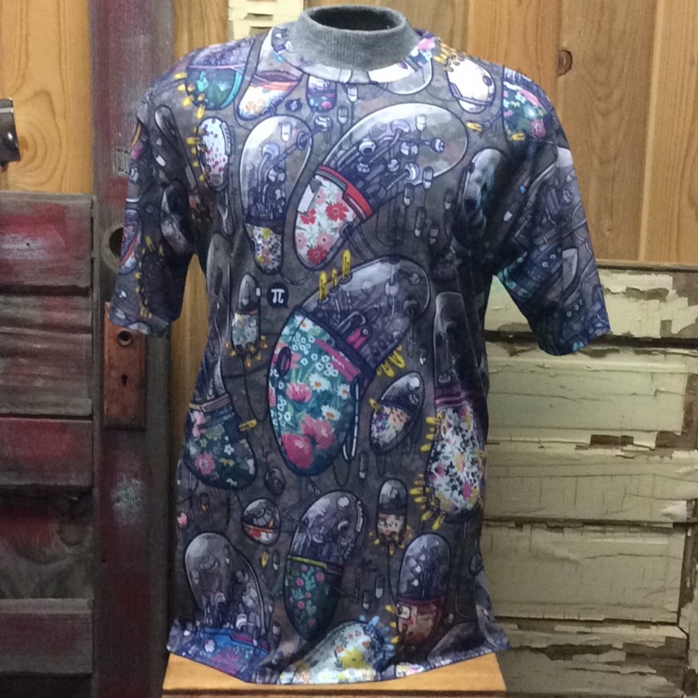 Men’s Smart Pill Shirt